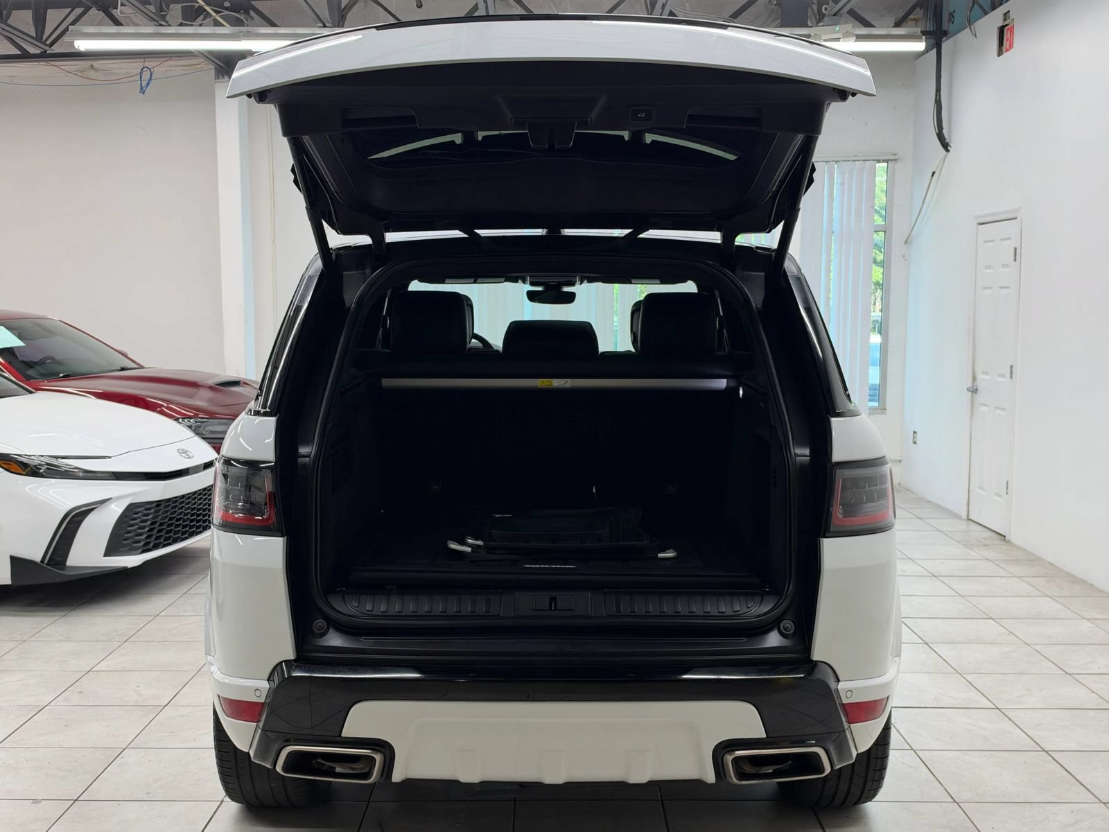 Used 2020 Land Rover Range Rover Sport HSE Dynamic AWD/4WD image 19