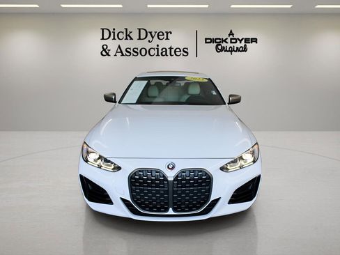 Used 2023 BMW M440i Coupe w/ Premium Package image 9