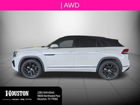 Used 2024 Volkswagen Atlas Cross Sport SEL Premium R-Line AWD/4WD image 6