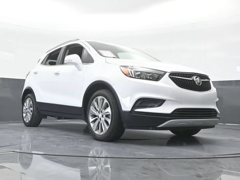 Used 2019 Buick Encore Preferred w/ Safety Package FWD image 57