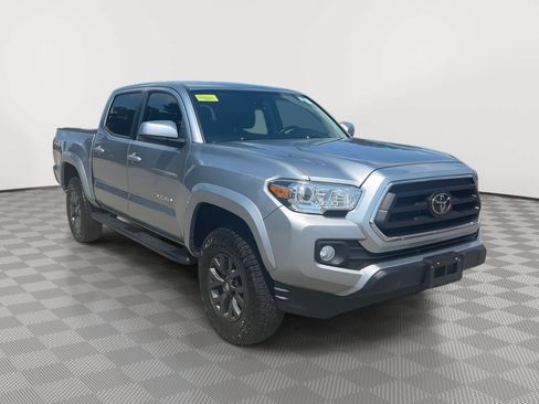 Used 2023 Toyota Tacoma SR5 AWD/4WD image 3