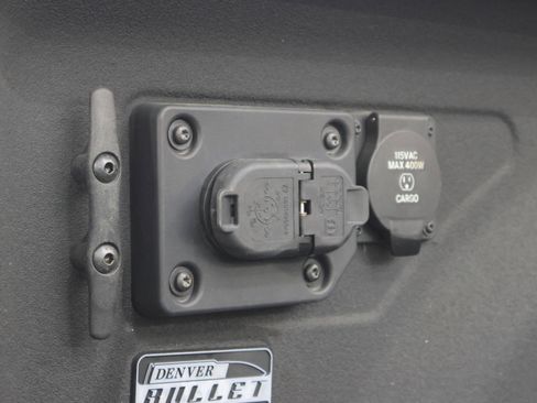 Used 2022 RAM 2500 Big Horn w/ Night Edition AWD/4WD image 30