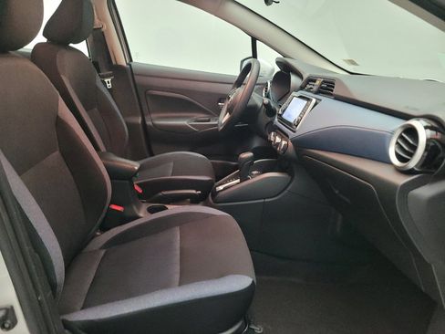 Used 2025 Nissan Versa SV FWD image 21