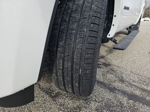 New 2026 RAM 1500 Laramie w/ Night Edition AWD/4WD image 32