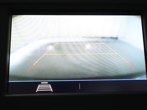 Used 2019 Chevrolet Equinox LT image 6