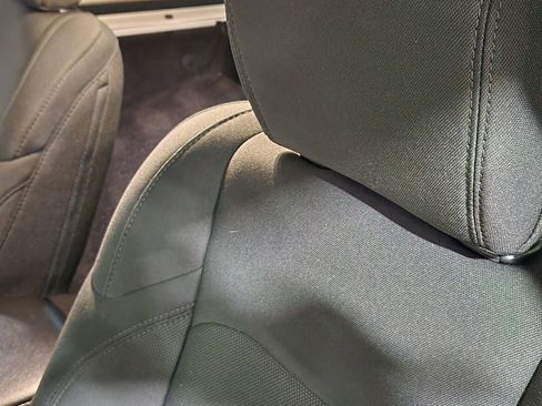 Used 2021 Jeep Wrangler Sport S image 32