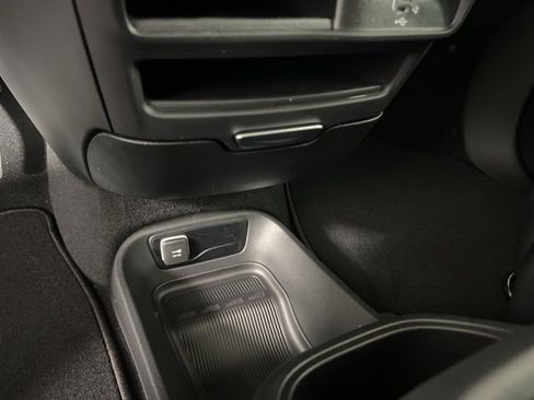 New 2026 Chrysler Pacifica Select image 25