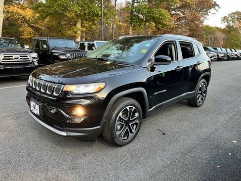 Used 2022 Jeep Compass Limited AWD/4WD image 2