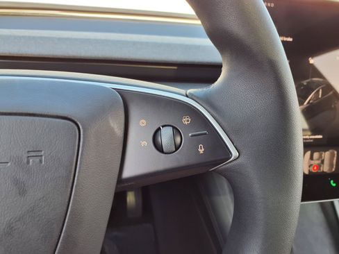 Used 2025 Tesla Model 3 Long Range RWD image 13