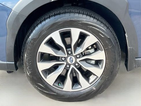 Used 2025 Subaru Outback Touring XT AWD/4WD image 33