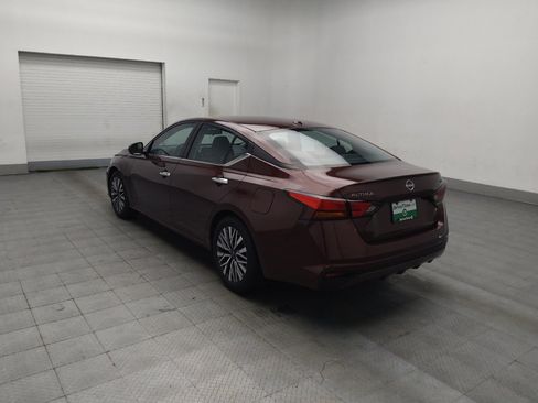 Used 2024 Nissan Altima 2.5 SV image 5
