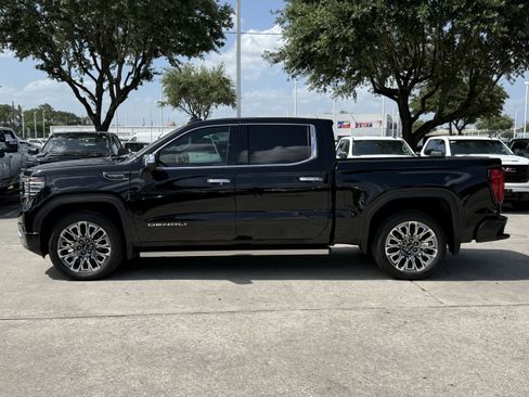 Used 2023 GMC Sierra 1500 Denali Ultimate AWD/4WD image 8