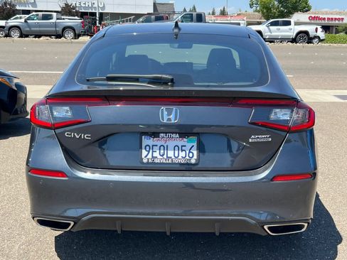 Used 2023 Honda Civic Sport Touring image 5