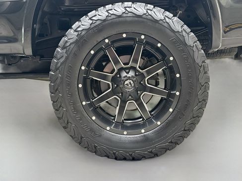 Used 2018 Ford F150 Platinum w/ Technology Package AWD/4WD image 33