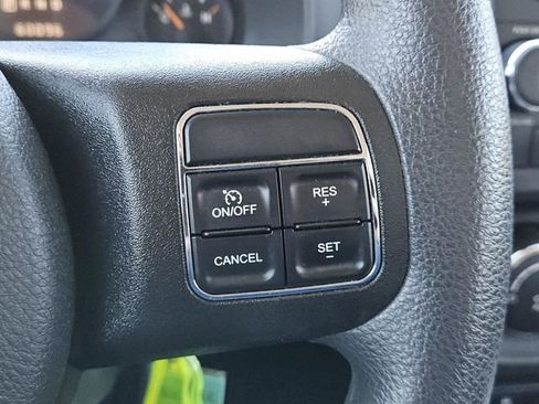 Used 2015 Jeep Compass Sport image 18