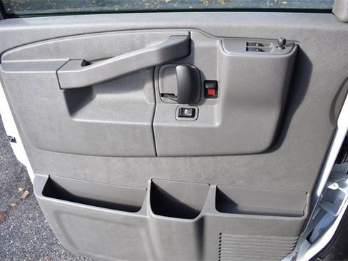 New 2025 Chevrolet Express 2500 w/ Driver Convenience Package image 27