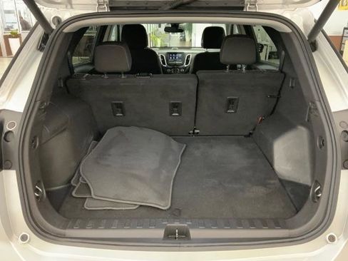 Used 2021 Chevrolet Equinox LT w/ Driver Convenience Package image 33