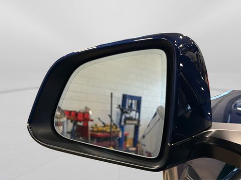 Used 2024 Tesla Model Y Performance AWD/4WD image 14