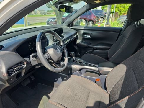 Used 2024 Honda HR-V Sport image 15