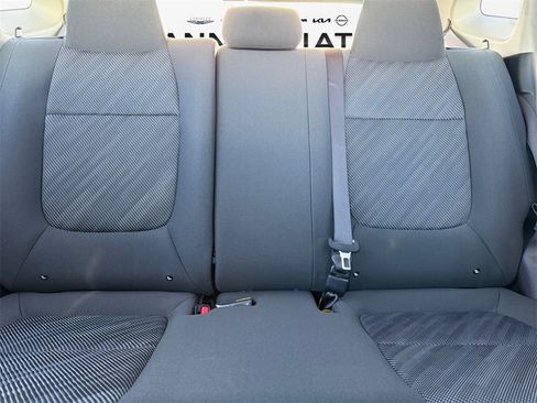 New 2026 Kia Seltos LX image 16