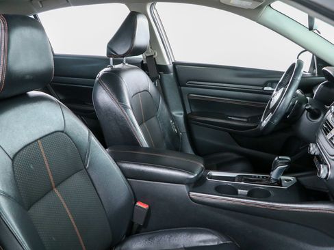 Used 2021 Nissan Altima 2.5 SR w/ SR Premium Package FWD image 27