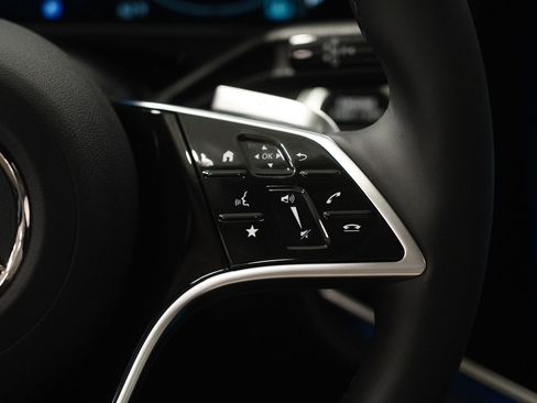 New 2026 Mercedes-Benz E 350 4MATIC Sedan image 20