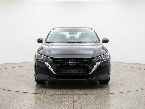 Used 2025 Nissan Sentra SV FWD image 2