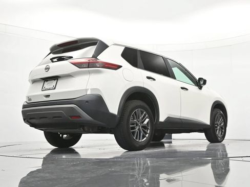 Used 2023 Nissan Rogue S FWD image 40