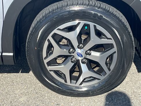 Used 2020 Subaru Forester Premium w/ Popular Package #1 AWD/4WD image 28