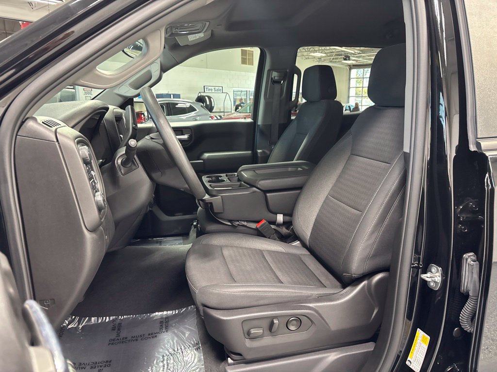 Used 2024 Chevrolet Silverado 1500 Custom AWD/4WD image 9