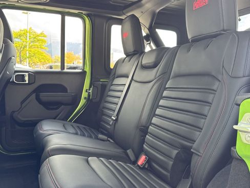 New 2025 Jeep Wrangler Unlimited Rubicon w/ Convenience Group AWD/4WD image 29