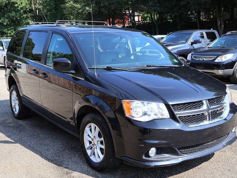Used 2018 Dodge Grand Caravan SXT FWD image 8