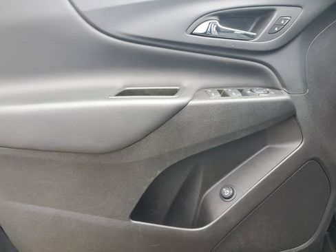 Certified 2024 Chevrolet Equinox LT w/ LPO, Floor Liner Package image 19