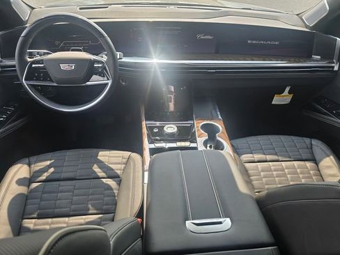 New 2026 Cadillac Escalade Platinum Sport AWD/4WD image 16
