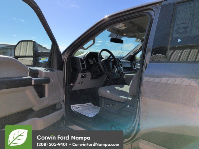 Used 2018 Ford F150 XLT w/ Equipment Group 302A Luxury AWD/4WD image 9