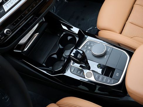 Certified 2024 BMW X3 xDrive30i w/ Convenience Package image 29