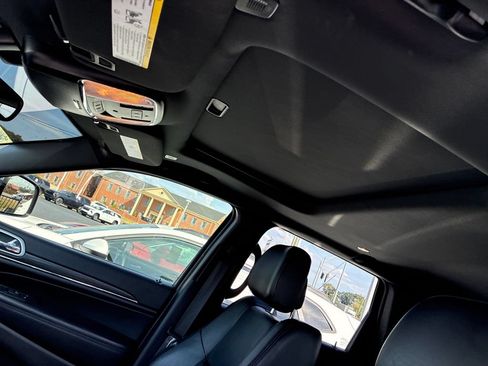 Used 2021 Jeep Grand Cherokee Limited AWD/4WD image 17