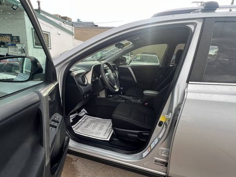 Used 2015 Toyota RAV4 LE AWD/4WD image 14