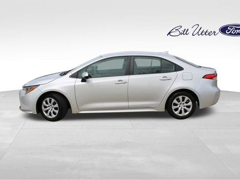 Used 2024 Toyota Corolla LE image 7