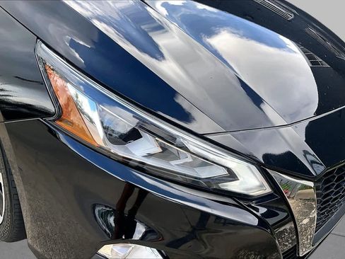 Used 2021 Nissan Altima 2.5 SR FWD image 27