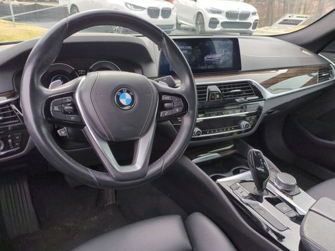 Used 2019 BMW 530e image 29