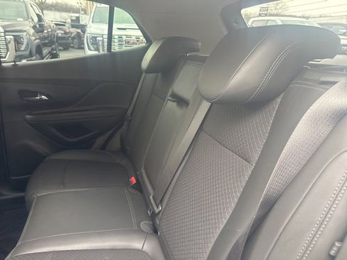 Used 2022 Buick Encore Preferred w/ Safety Package image 22