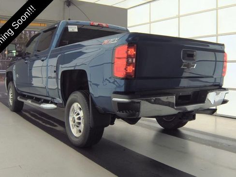 Used 2017 Chevrolet Silverado 2500 LT w/ Texas Edition image 8