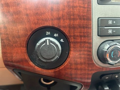 Used 2012 Ford F350 King Ranch w/ King Ranch w/Chrome Pkg AWD/4WD image 14