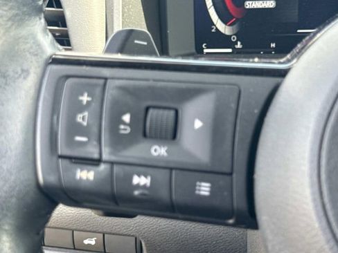 Used 2023 Nissan Rogue Platinum w/ Platinum Premium Package FWD image 31