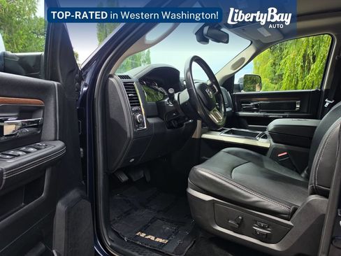 Used 2014 RAM 1500 Laramie w/ Convenience Group AWD/4WD image 9