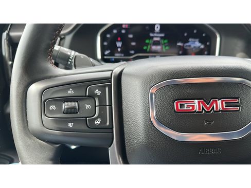 Used 2024 GMC Sierra 1500 AT4 w/ Technology Package AWD/4WD image 23