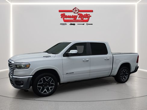 Used 2025 RAM 1500 Laramie AWD/4WD image 1