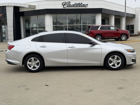 Used 2019 Chevrolet Malibu LS w/ LPO, Convenience Package 1 image 3