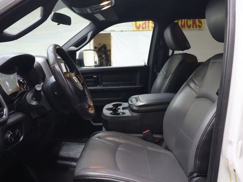 Used 2022 RAM 2500 Tradesman w/ Bed Utility Group RWD image 17